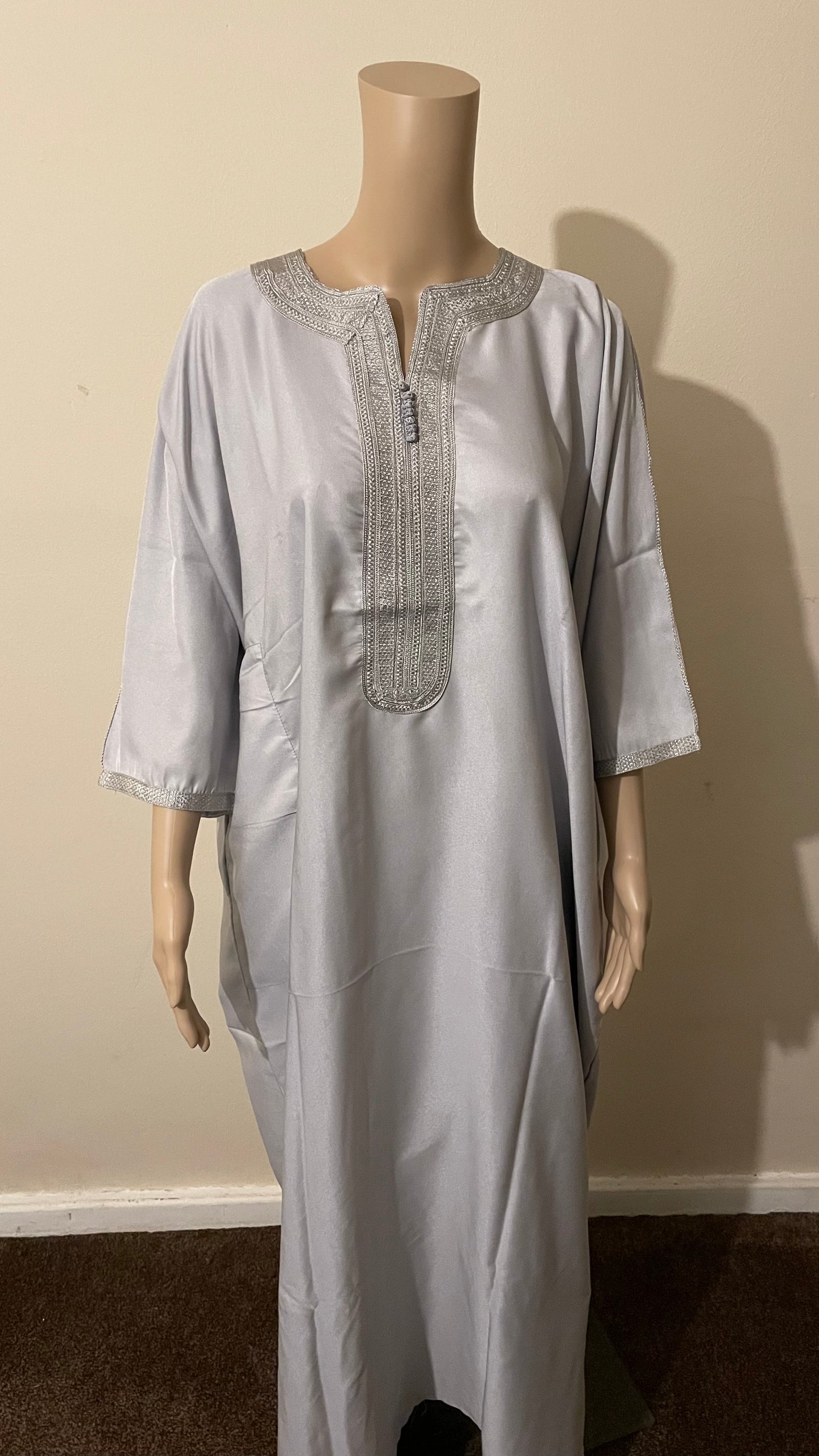 Light Grey Men’s Moroccan Thobe (Jabaddor)