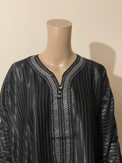 Shiny Black Men’s Moroccan Thobe (Jabaddor)