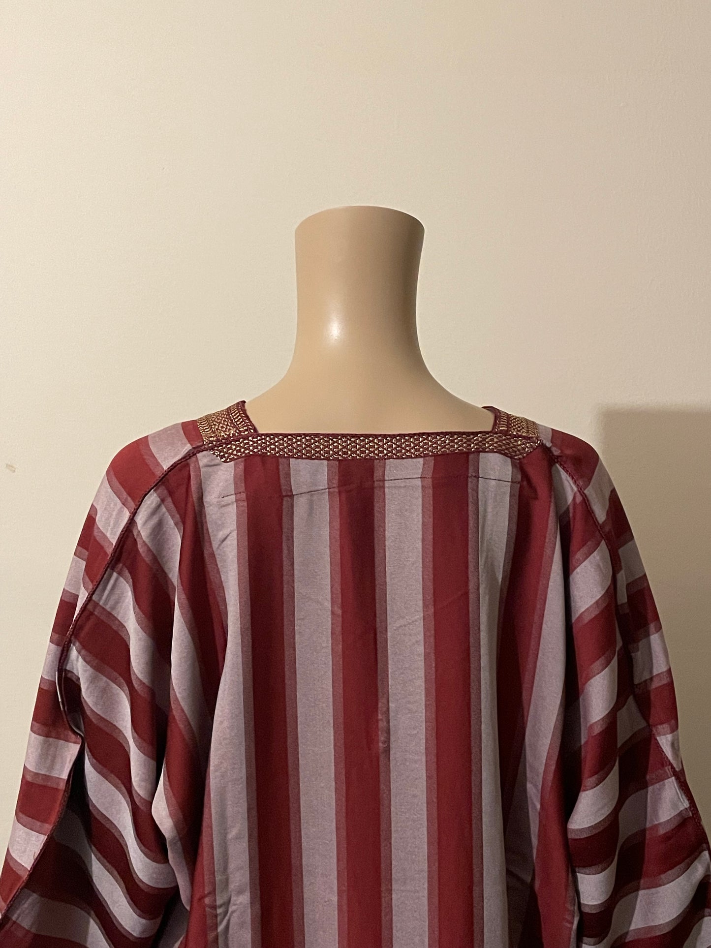 Red Striped Men’s Moroccan Thobe (Jabaddor)